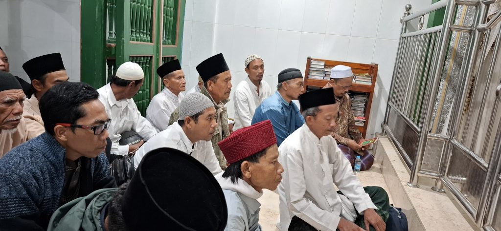 Jamaah Rotib Al Haddad Karangkates