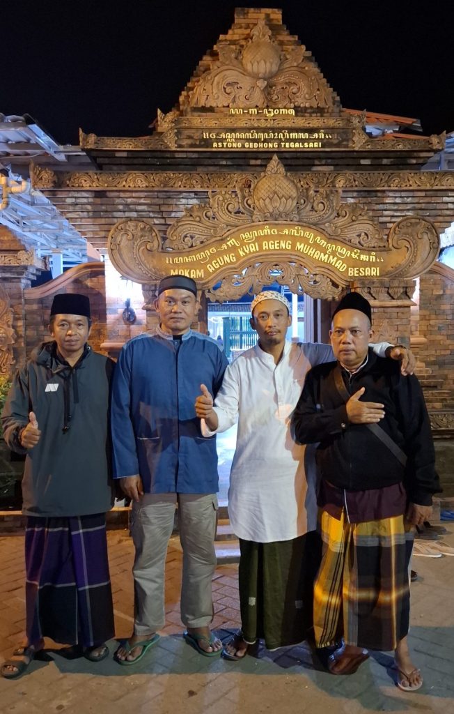 Jamaah Rotib Al Haddad Karangkates
